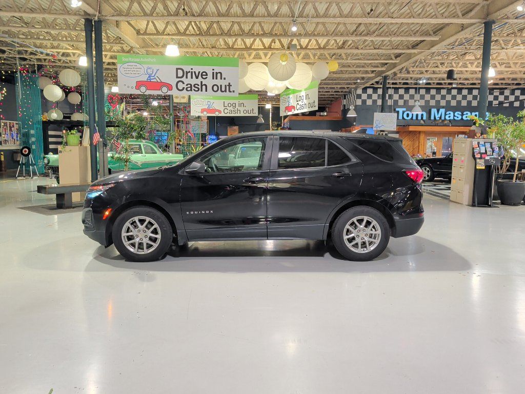 Used 2023 Chevrolet Equinox LS w/ LS Convenience Package FWD image 12