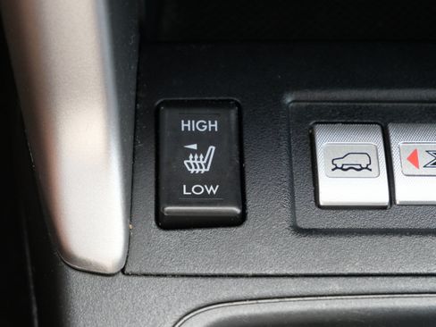 Used 2016 Subaru Forester 2.5i Touring AWD/4WD image 31