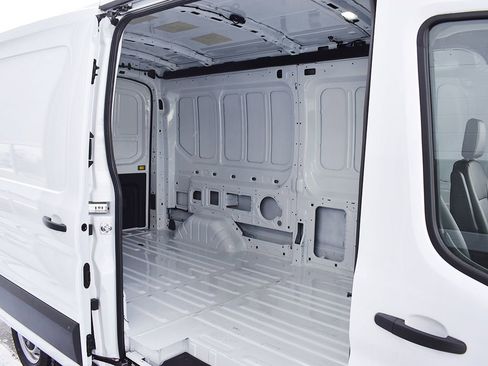 New 2026 Ford Transit 250 148 Medium Roof image 21