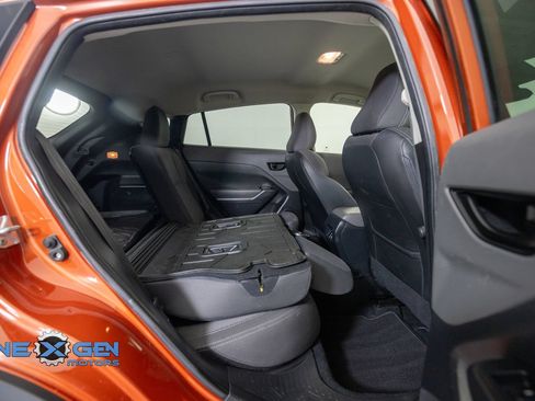 Used 2024 Subaru Crosstrek 2.0i Premium AWD/4WD image 32