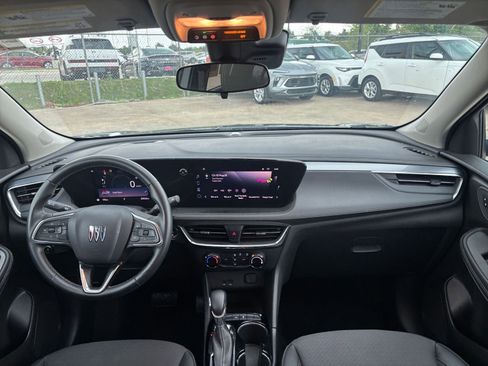 Used 2025 Buick Encore GX Preferred image 32