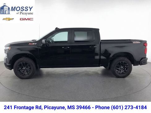 Used 2022 Chevrolet Silverado 1500 LT Trail Boss image 7