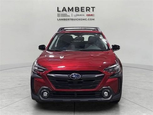 Used 2023 Subaru Outback Premium image 3