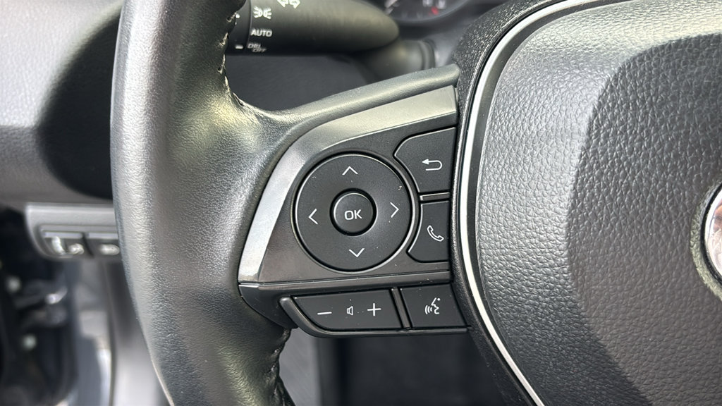 Used 2025 Toyota Corolla SE FWD image 16