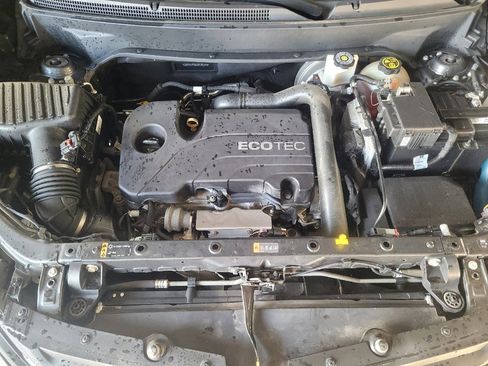 Used 2018 Chevrolet Equinox LT FWD image 30