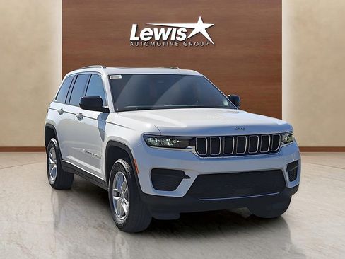 New 2025 Jeep Grand Cherokee 4WD image 6