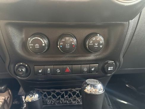 Used 2014 Jeep Wrangler Sahara w/ Connectivity Group AWD/4WD image 12