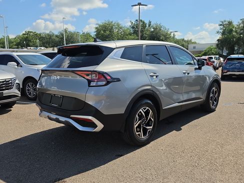 Certified 2025 Kia Sportage LX FWD image 8