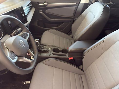 New 2026 Volkswagen Jetta SE image 13