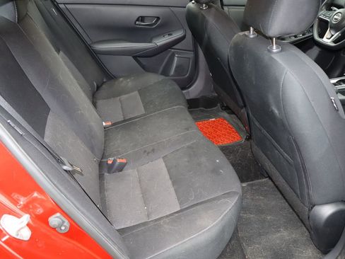 Used 2024 Nissan Sentra SV w/ Trunk Package image 17