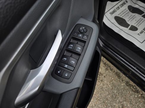 Used 2023 RAM 1500 Big Horn AWD/4WD image 12