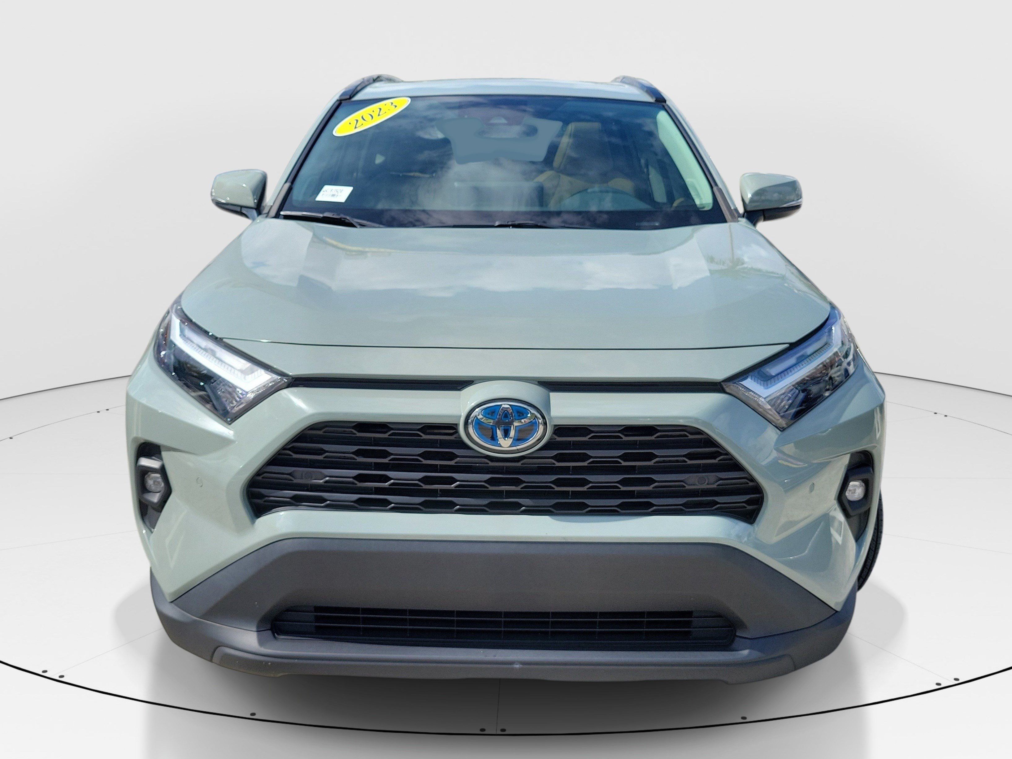Used 2023 Toyota RAV4 XLE Premium AWD/4WD image 2