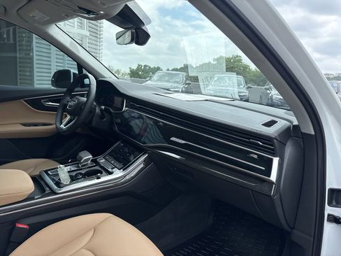Used 2023 Audi Q7 2.0T Premium Plus w/ Premium Plus Package AWD/4WD image 15