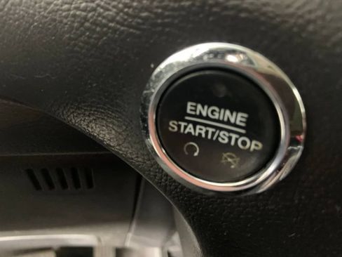 Used 2017 Ford Edge SEL AWD/4WD image 25