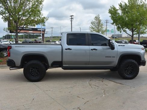 Used 2024 Chevrolet Silverado 2500 ZR2 w/ ZR2 Bison Edition AWD/4WD image 4