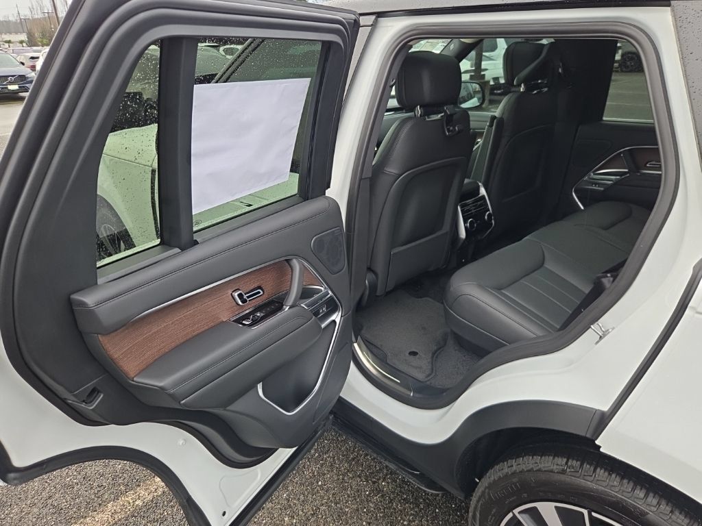 New 2026 Land Rover Range Rover SE AWD/4WD image 15