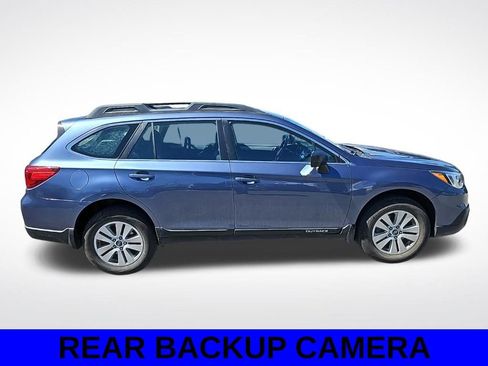 Used 2017 Subaru Outback 2.5i w/ Popular Package #2 AWD/4WD image 4