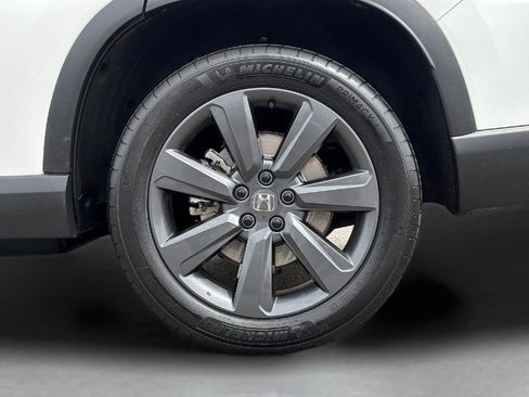 Certified 2023 Honda Pilot Sport image 12