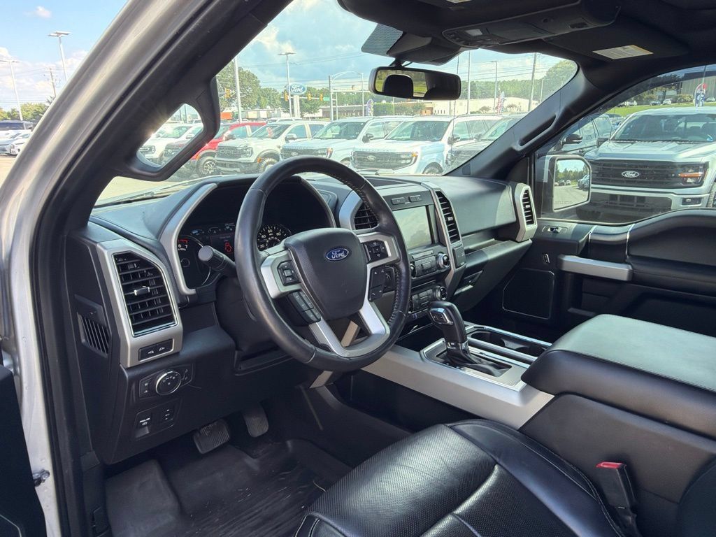 Used 2018 Ford F150 Lariat w/ Equipment Group 502A Luxury AWD/4WD image 10