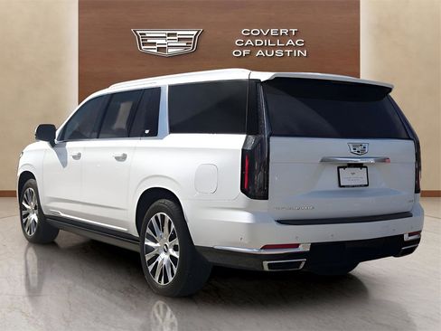 Certified 2025 Cadillac Escalade ESV Premium Luxury Platinum image 3
