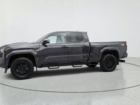 Used 2024 Toyota Tacoma TRD Sport w/ TRD Sport Upgrade Package AWD/4WD image 8
