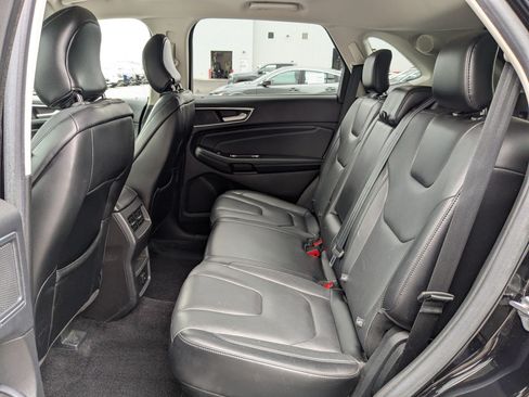 Used 2017 Ford Edge Titanium FWD image 28