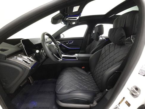 Used 2023 Mercedes-Benz S 580 4MATIC Sedan w/ AMG Line image 8
