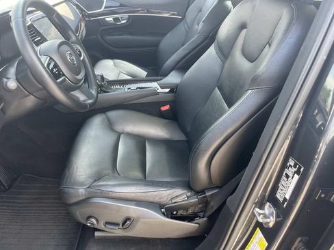 Used 2016 Volvo XC90 T6 Momentum w/ Momentum Plus Package AWD/4WD image 26