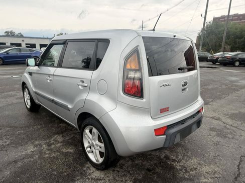 Used 2011 Kia Soul + w/ Audio Pkg FWD image 4