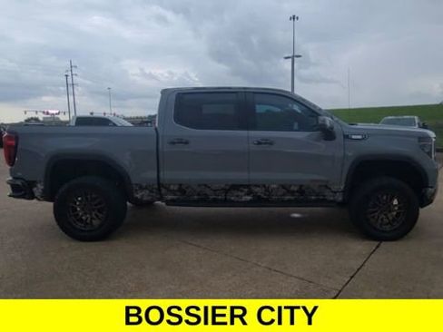 Certified 2024 GMC Sierra 1500 AT4 w/ AT4 Premium Package AWD/4WD image 9