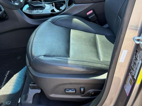 Used 2017 Hyundai Santa Fe Sport w/ Cargo Package FWD image 18
