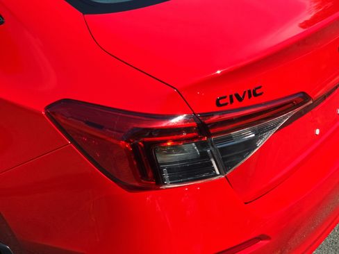 Certified 2024 Honda Civic Sport image 33