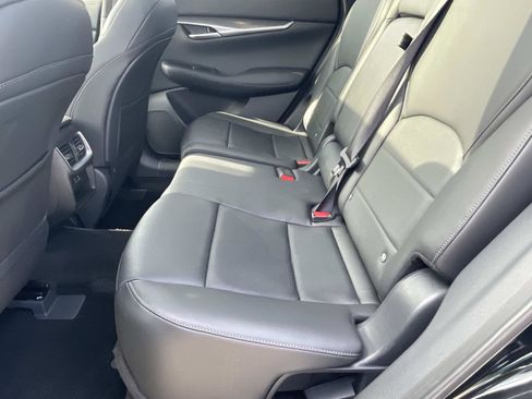 Certified 2025 INFINITI QX50 Luxe image 10