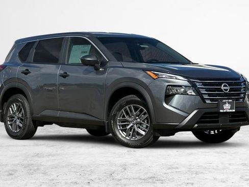 New 2026 Nissan Rogue S image 2