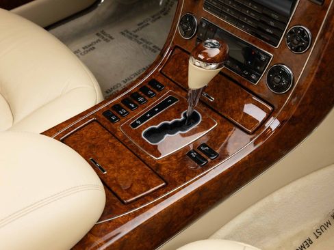 Used 2004 Maybach 57 RWD image 22