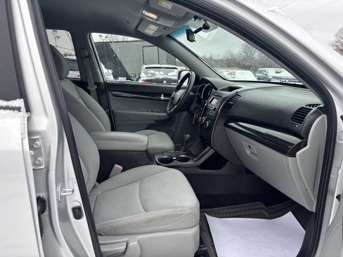Used 2011 Kia Sorento 2WD image 20
