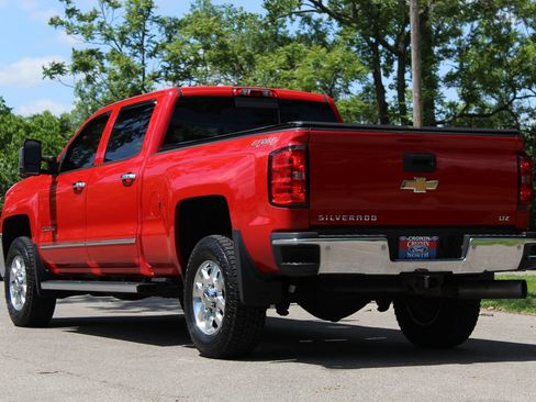Used 2015 Chevrolet Silverado 2500 LTZ w/ Duramax Plus Package AWD/4WD image 5