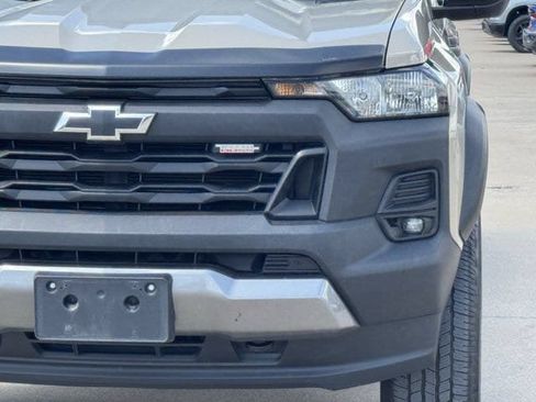 Used 2024 Chevrolet Colorado Trail Boss AWD/4WD image 10