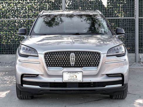 Used 2022 Lincoln Aviator Reserve w/ Equipment Group 201A image 6