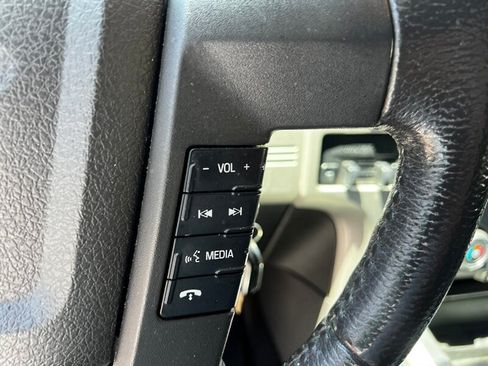 Used 2014 Ford F150 FX4 w/ Equipment Group 402A Luxury AWD/4WD image 32