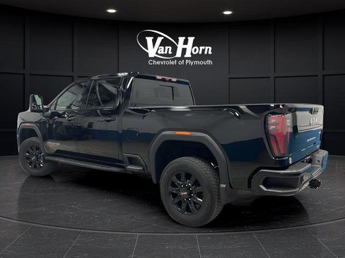Used 2024 GMC Sierra 3500 AT4 w/ AT4 Premium Plus Package AWD/4WD image 4
