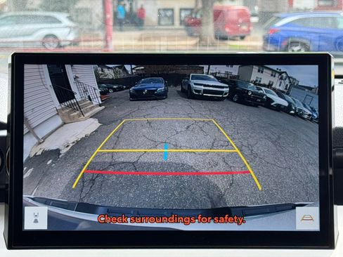 Used 2024 Toyota Tacoma TRD Off-Road image 27