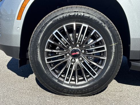 New 2026 GMC Yukon Elevation image 13