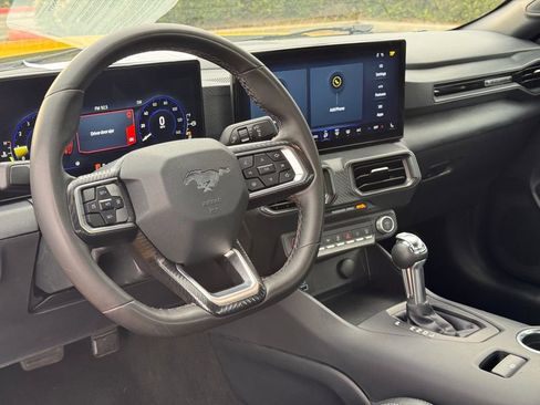 Used 2024 Ford Mustang Coupe image 21