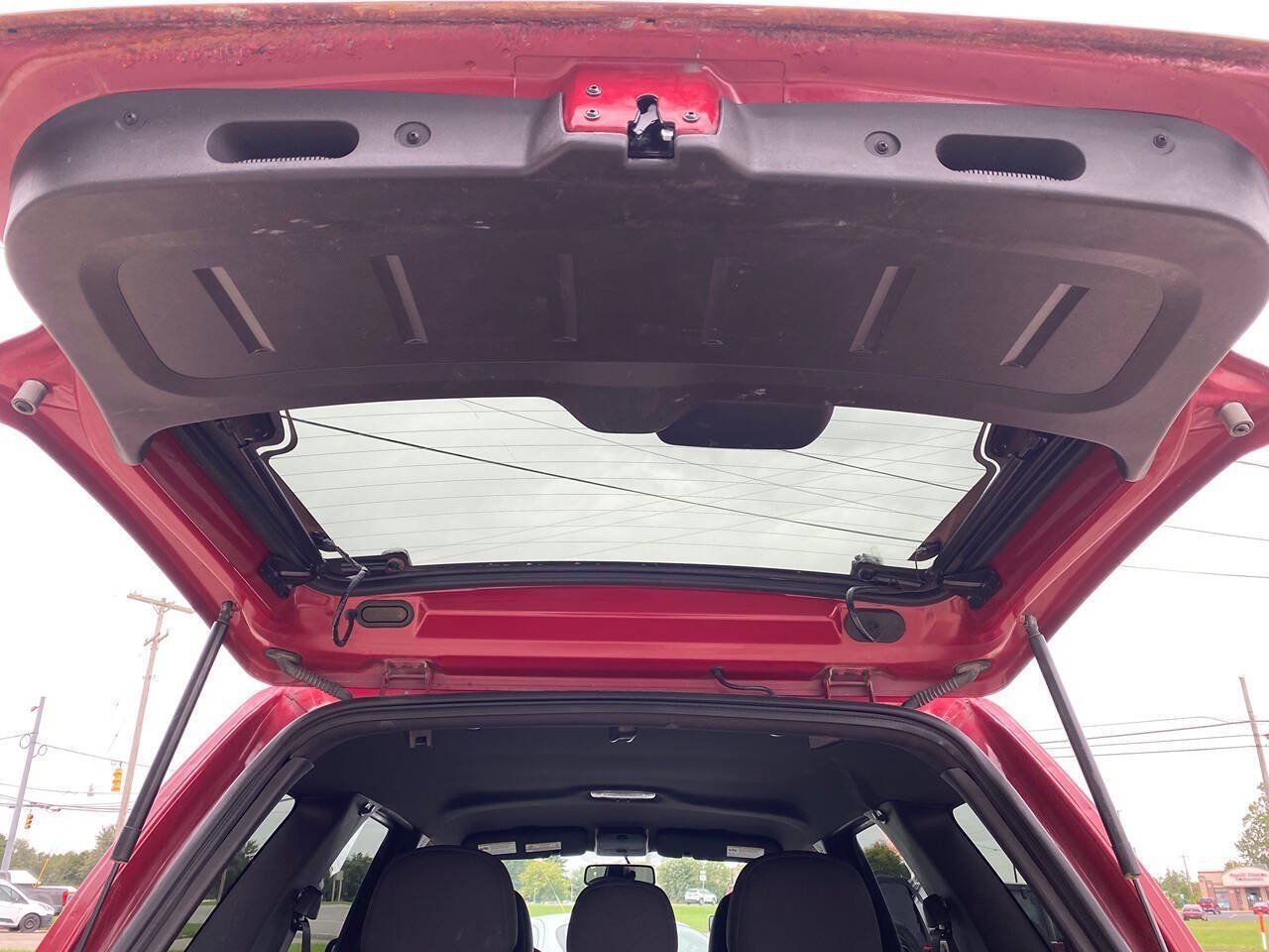 Used 2010 Ford Escape XLT FWD image 35