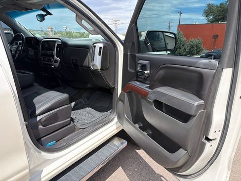 Used 2014 GMC Sierra 1500 SLE w/ SLE Value Package AWD/4WD image 18