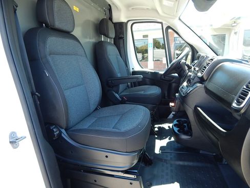 Used 2025 RAM ProMaster 1500 w/ Quick Order Package 22G SLT FWD image 21