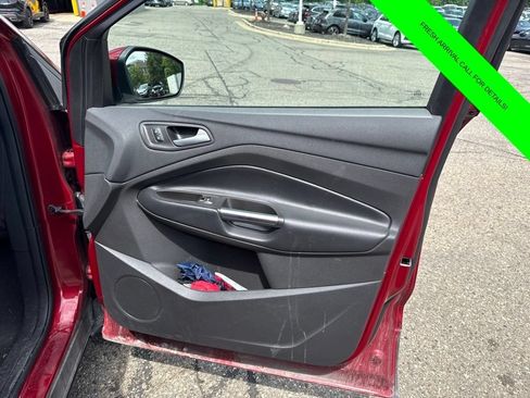 Used 2019 Ford Escape SEL AWD/4WD image 23