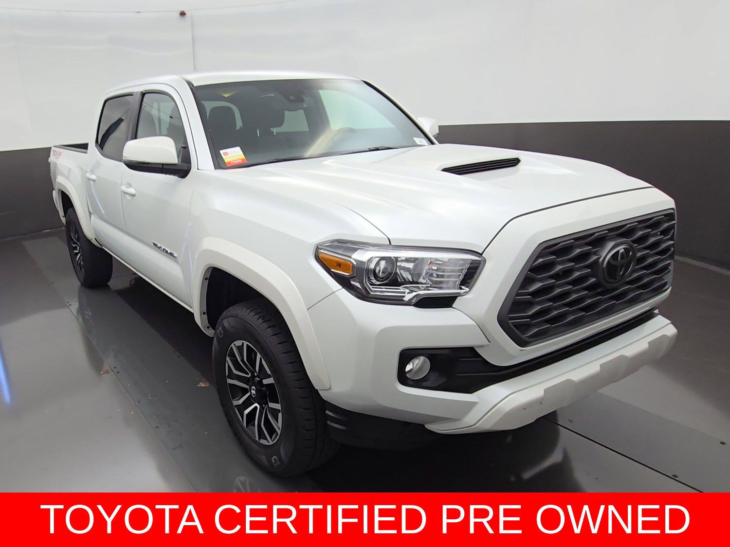 Certified 2022 Toyota Tacoma TRD Sport w/ Technology Package AWD/4WD image 1