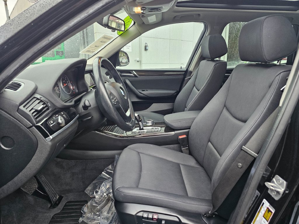 Used 2017 BMW X3 xDrive28i AWD/4WD image 19